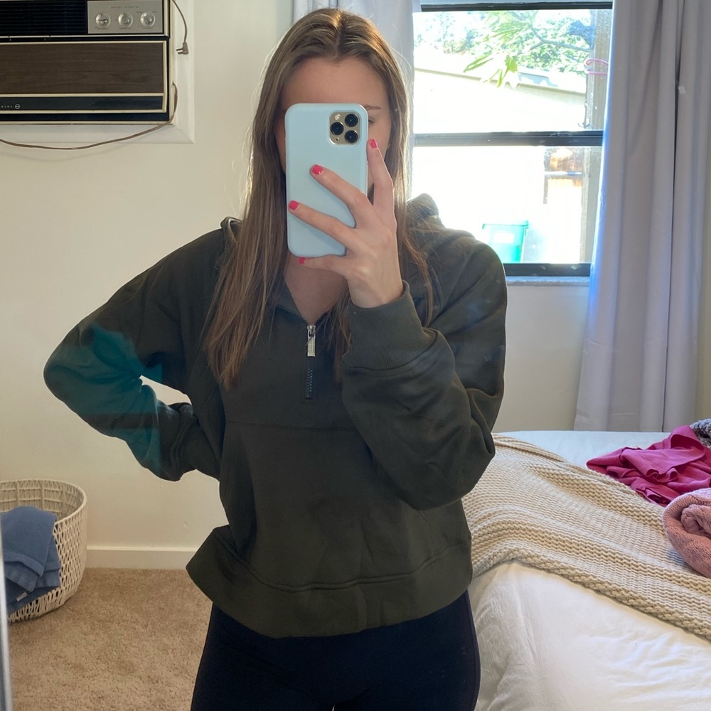 Army green pullover